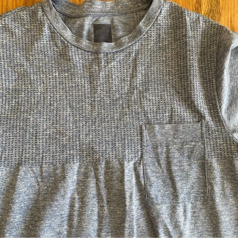 North face Men’s Shirt Size XL